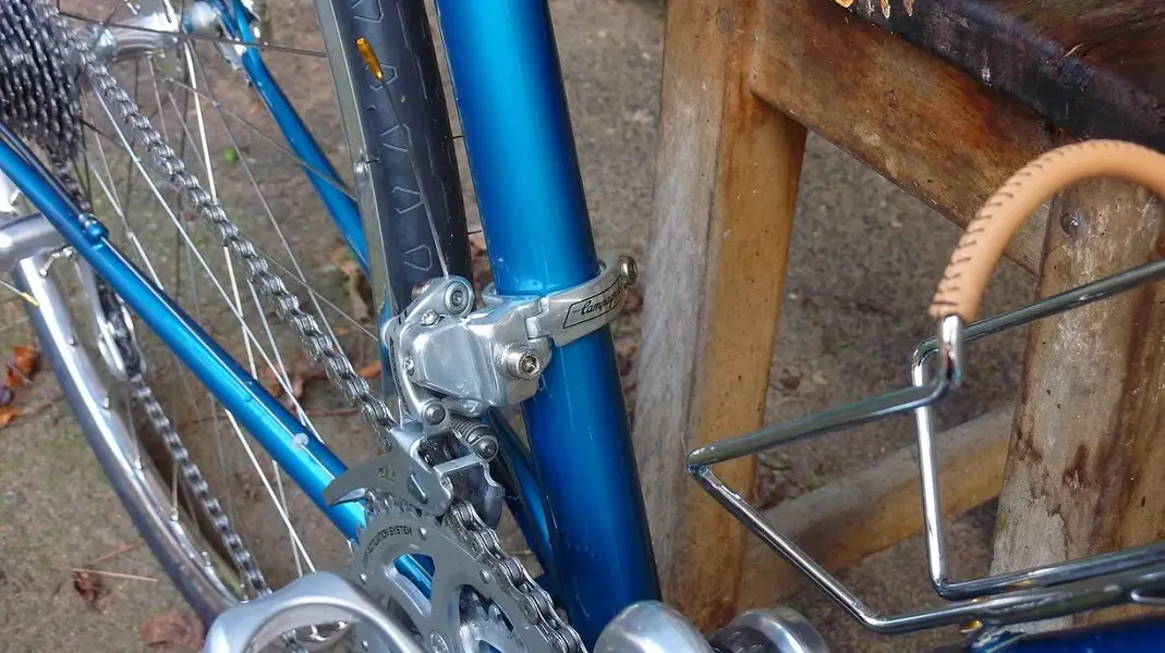 18_Front mech clamp and spacers.webp