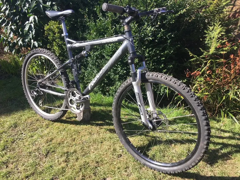 Falcon defender mountain bike 2025