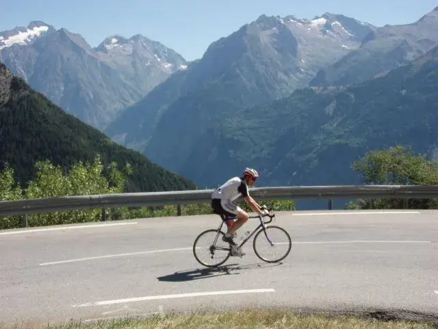 EE Alpe d'Huez Day 4.webp