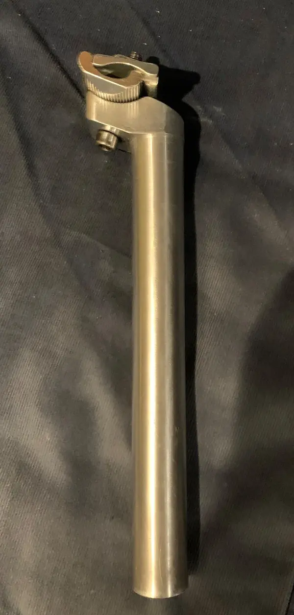 8 Seatpost.webp