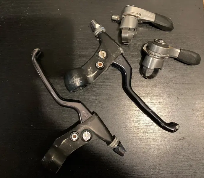 5 Brake Levers and shifters.webp