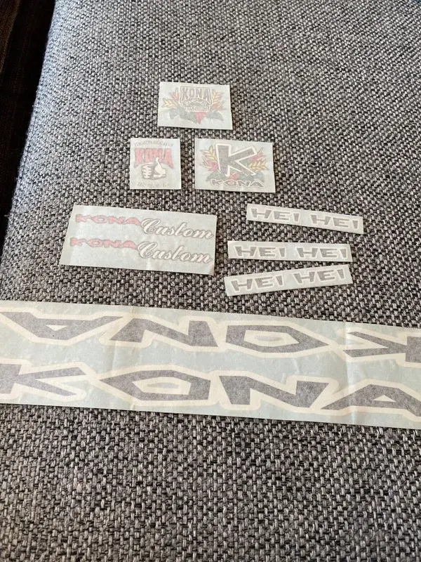 hei hei decal.jpg