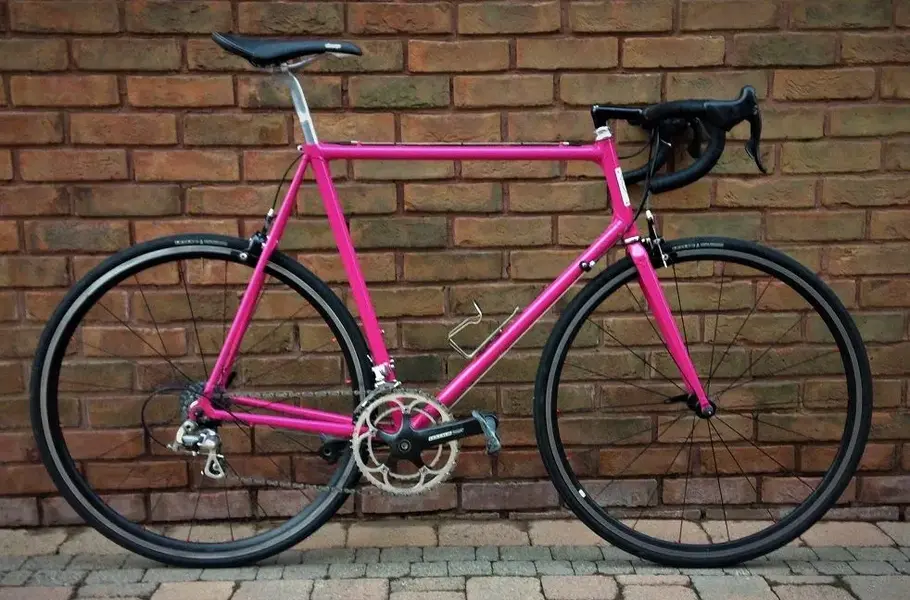 Claud 853 Refurb.webp
