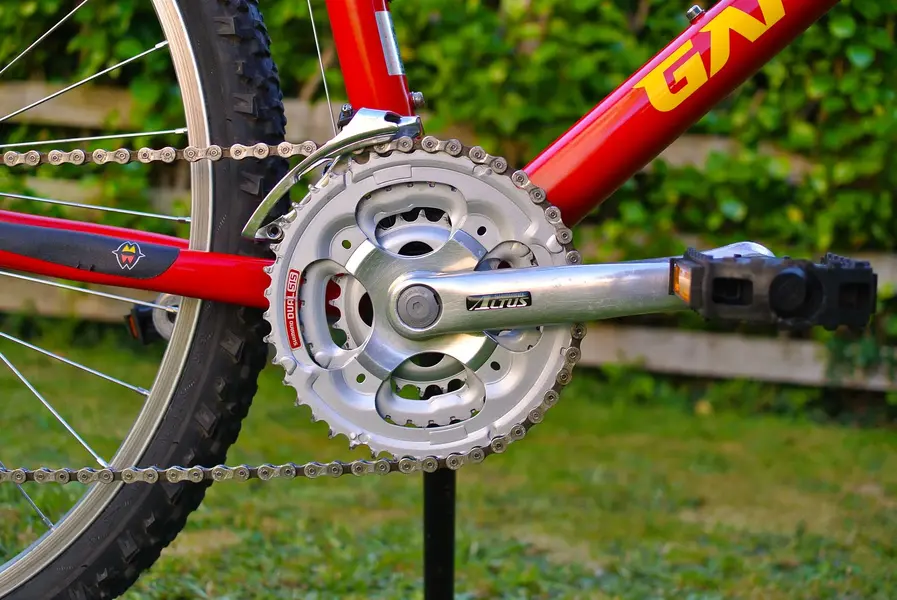 04_crank.webp