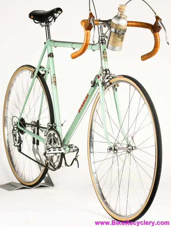 1950s_bianchi_campione_del_mondo_tour_de_france_restored_1953_magistroni_ambrosio_57cm_celeste...jpg