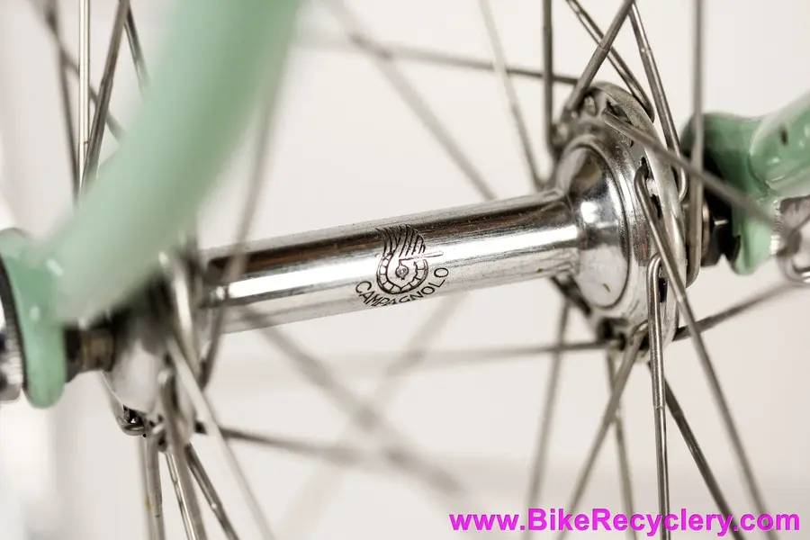 1950s_bianchi_campione_del_mondo_tour_de_france_restored_1953_magistroni_ambrosio_57cm_celeste...jpg