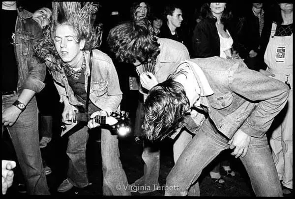 Pip Lyceum Flying V_5.jpg