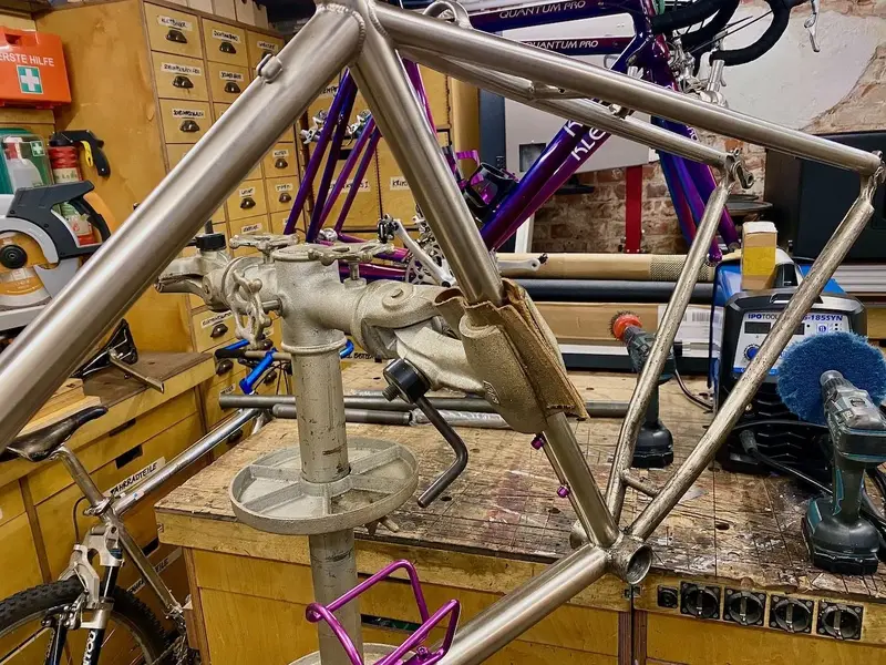 1993 Marin Team Issue Shimano Deore XTR M900 MTB bike restoration project image picture examp...webp