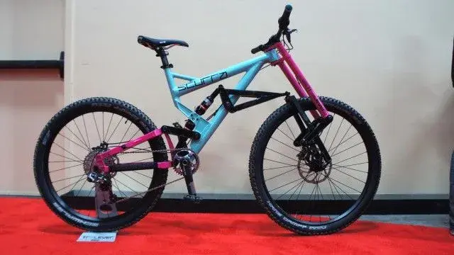 Scurra-Hard-Enduro-side-640x360.webp