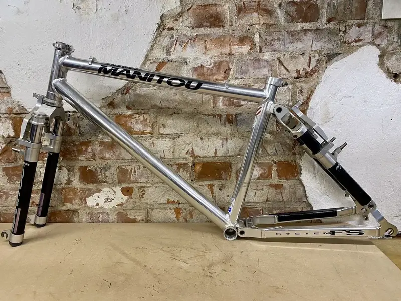 1993 Marin Team Issue Shimano Deore XTR M900 MTB bike restoration project image picture examp...jpeg
