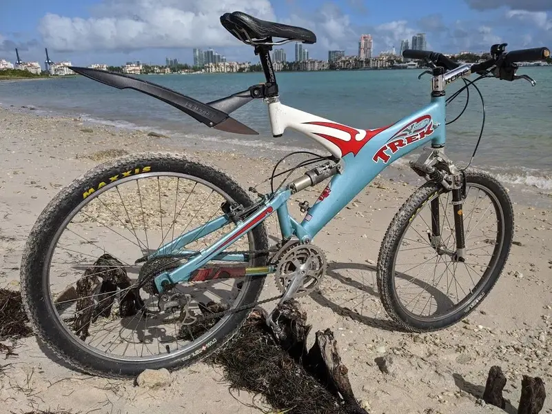 Trek Y50 010120a.webp