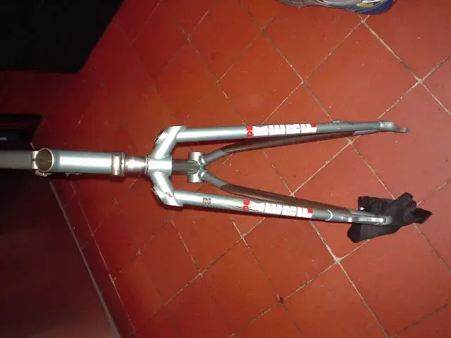 dekerf frame 002.webp