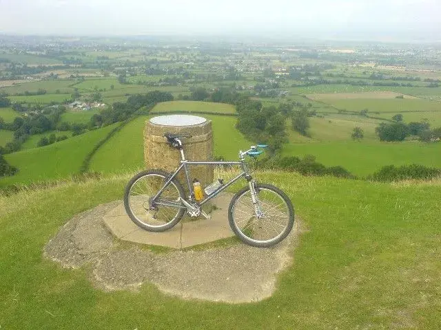 TheDarkHorse - Coaley Peak, Glos.webp