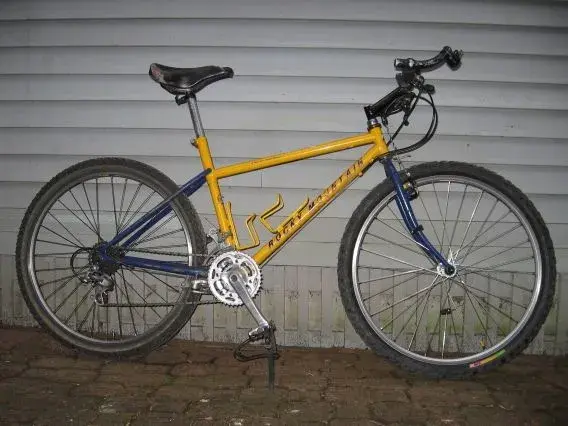 1988 Avalanche owned by cdngrimpeur.webp