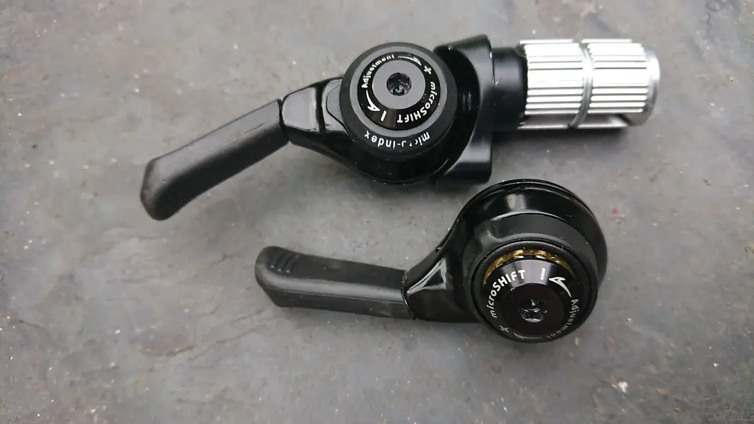 Microshift bar end shifters (1).JPG