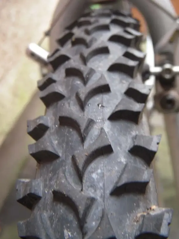 amber specialized tread.webp