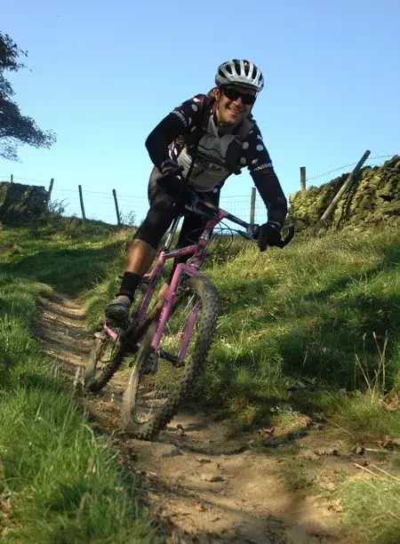 Robbie Williams rides Fuquay.webp