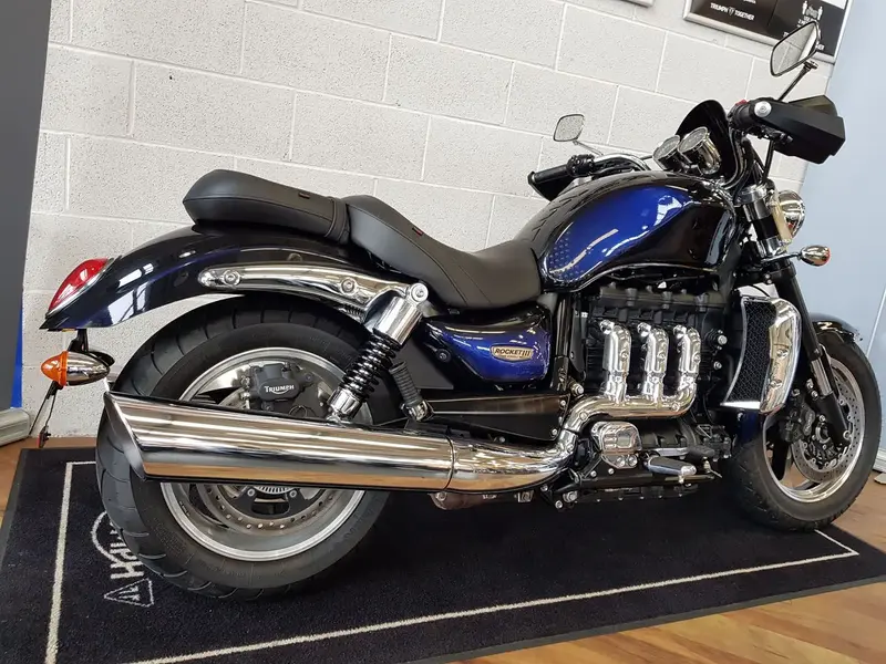 TRIUMPHRocketIIIClassic_5.webp