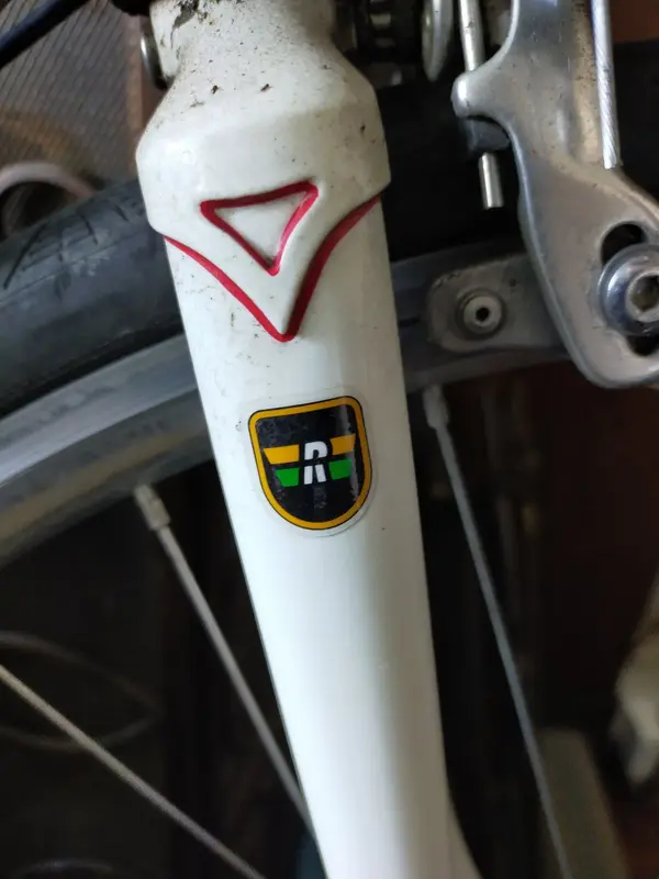 731os fork decal.webp