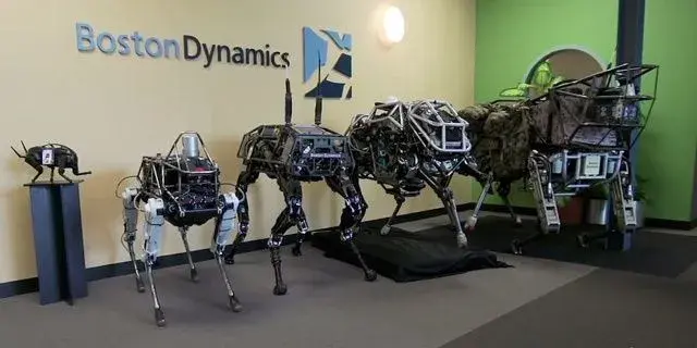 boston-dynamics-robot-lineup-640x320.webp