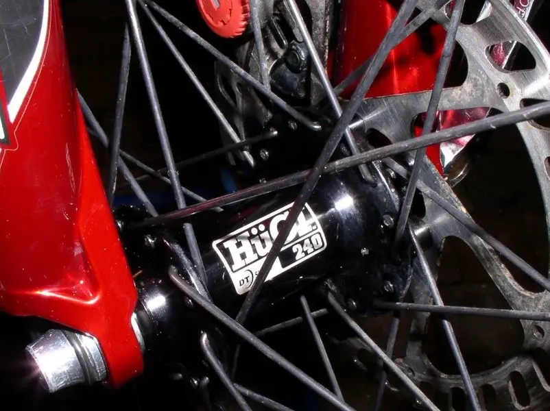 Kona Hugi.webp