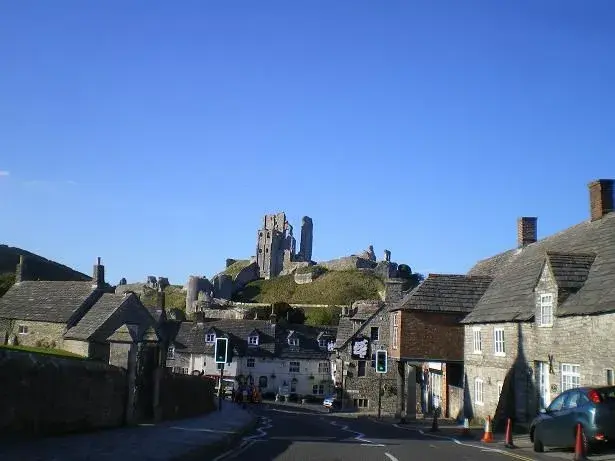 corfe castle.webp