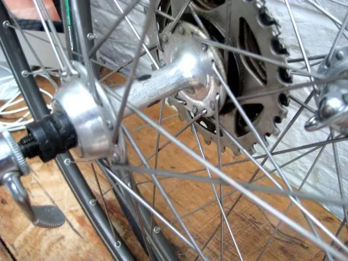 record_wheel_02.webp