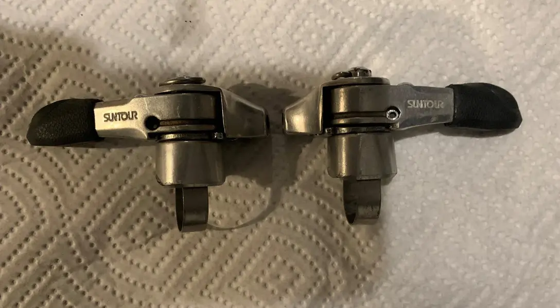 C10 Thumb shifters.webp