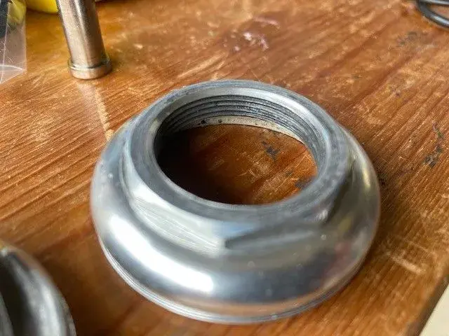 Top Crown Threaded.webp