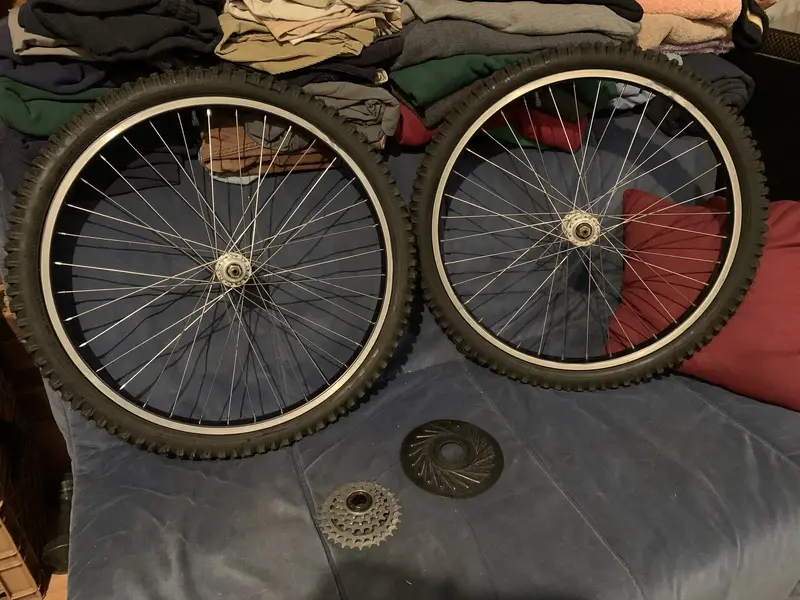 C11 Wheels and Freewheel.webp