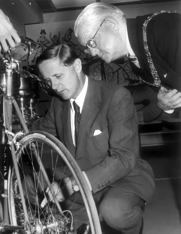 0_wn-a-bicycle-by-Chairman-and-Man-aging-Director-Ian-Phillips.jpg