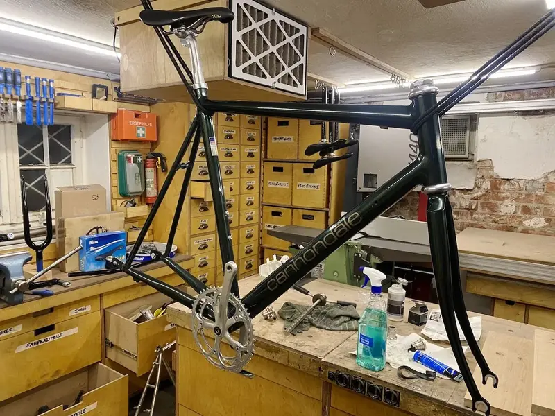 1993 Cannondale R800 road bike track bike hommage restoration project by Falko Schloetel 051.webp