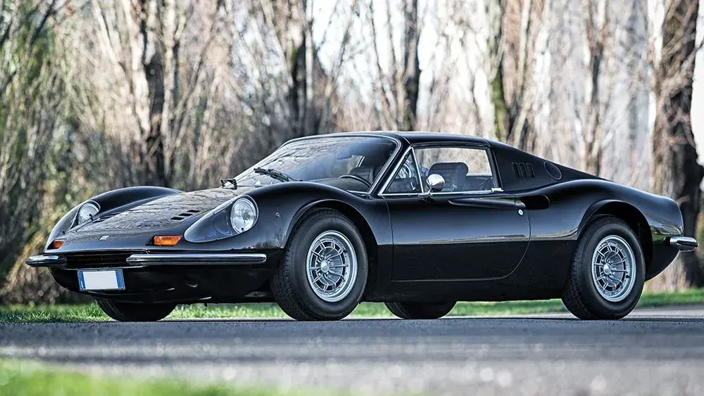 1973-ferrari-dino-246-gts-chairs-flares-by-scaglietti_0.jpg