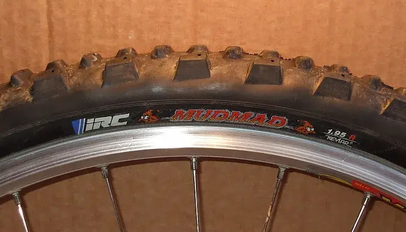 Pair of IRC Mud Mad folding 1.95.webp