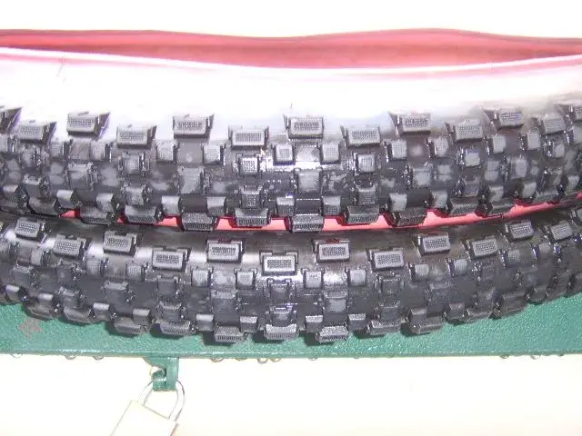 TYRES. 003.webp
