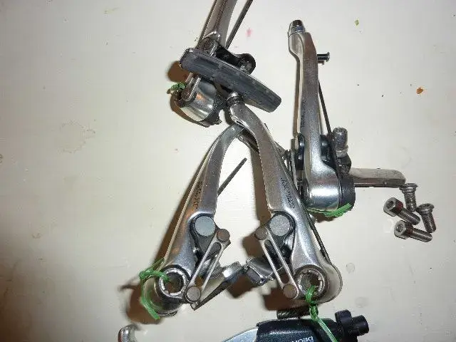 2009_1103m739brakes0002.webp