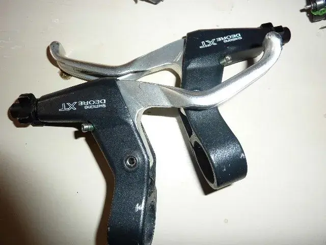 2009_1103m739brakes0001.webp