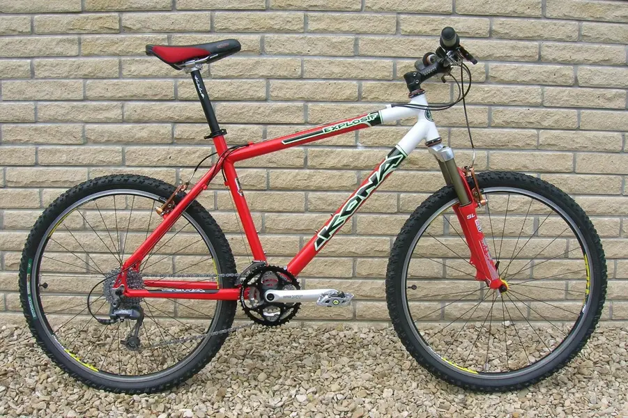 2000 Explosif_DS 040615.JPG