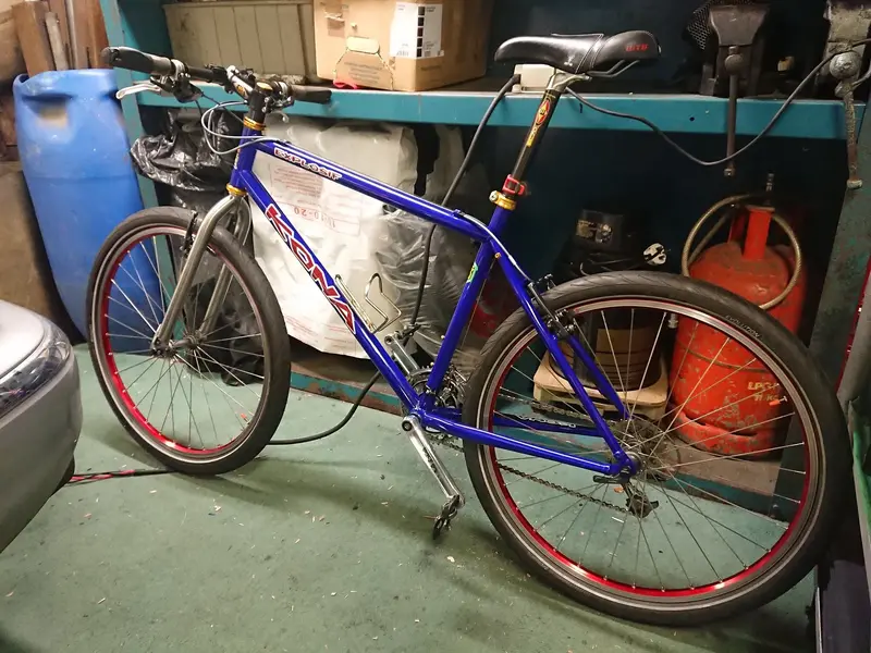The 1998 Kona Explosif Restomod Project Page 2 Retrobike