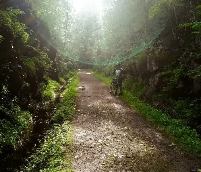 HPLMassachusettsCentralTrail.png HPLMassachusettsCentralTrail.png
