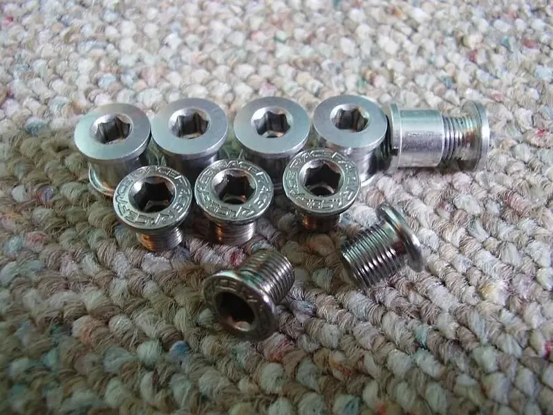 chainring bolts.webp