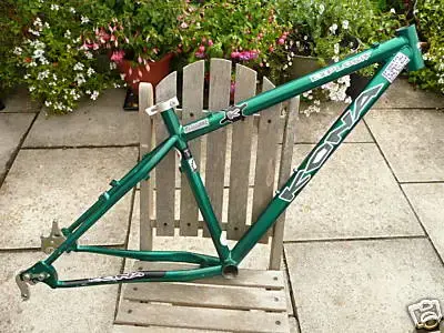 2006 Explosif frame size 16.webp