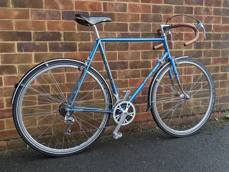 Blue Falcon tourer b.webp