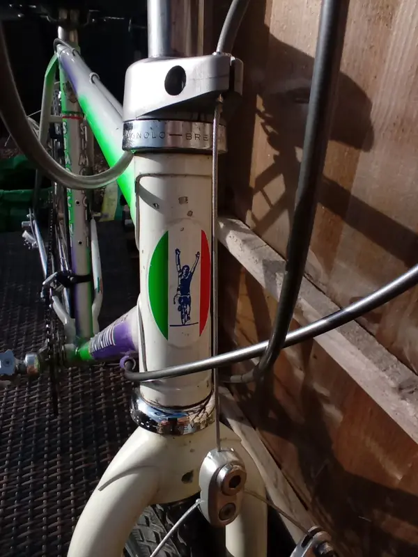 04 Head Tube.webp
