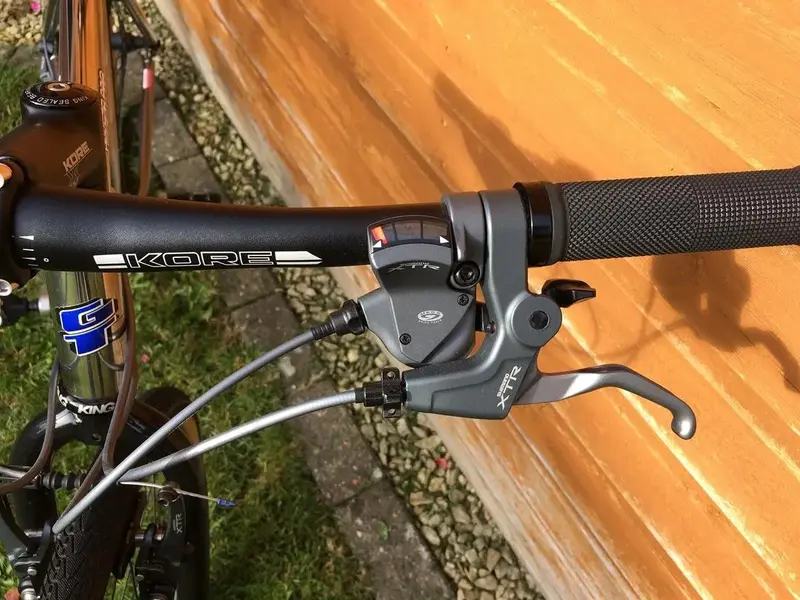 GT Xizang XTR shifters 2.webp