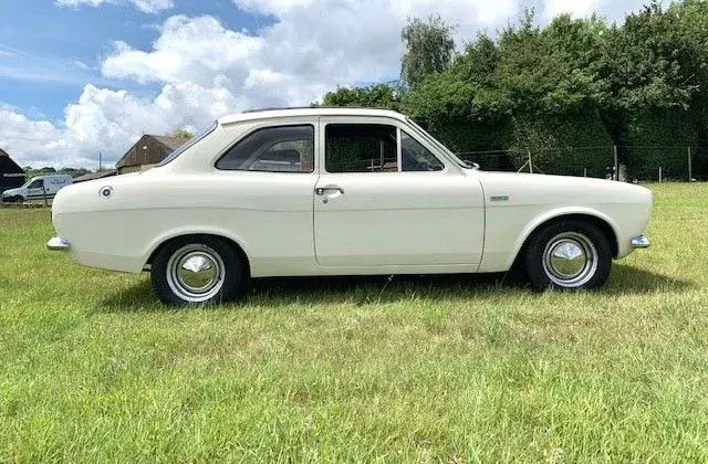 ford-escort-mk1-twin-cam (1).webp