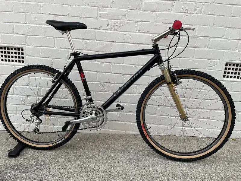 SPECIALIIZEDスペシャライズドSーWORKS　M2 1990年代 Throwback Thursday: Ned Overend's 1992 Specialized S-Works