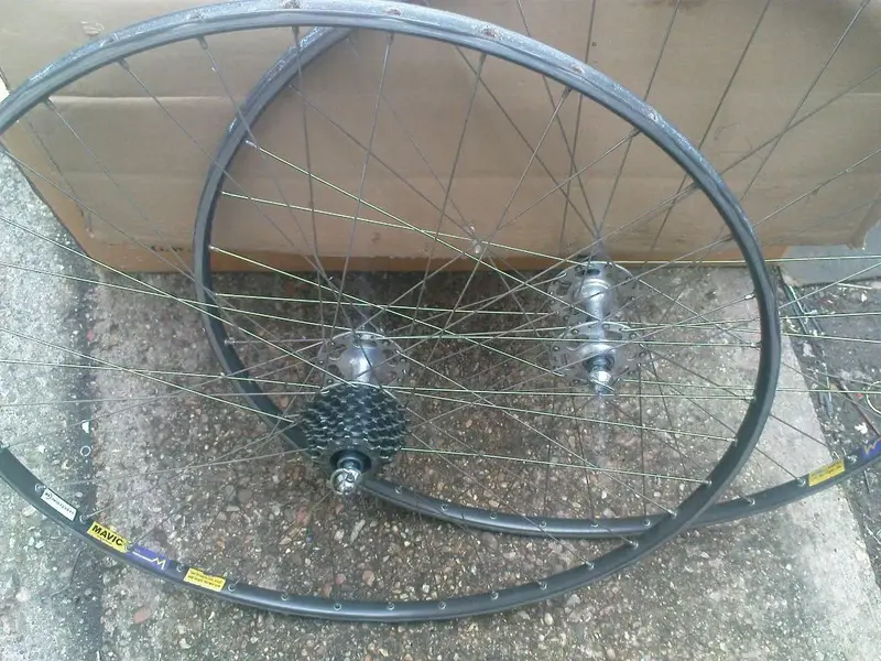 campagnolo record wheels.webp