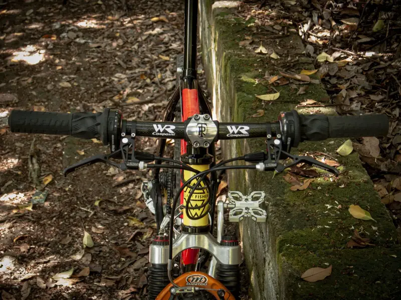 GaryFisher_91Procaliber_Cockpit.webp