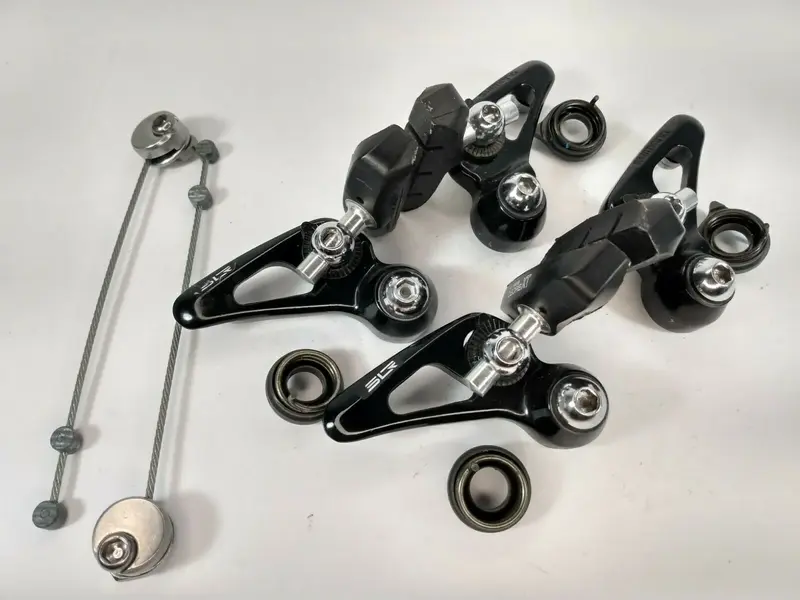 NOS Shimano Deore XT M732 black cantilever brakes ( front and rear ).webp NOS Shimano Deore XT M732 black cantilever brakes ( front and rear ).webp